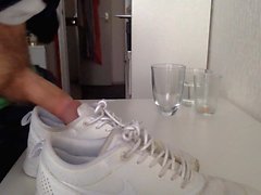 Cum on girlfriend's shoes