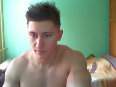 Muscle boy on cam