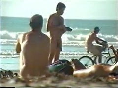 Str8 big dick on beach