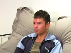 Handsome amateur Dave masturbates after kinky interview