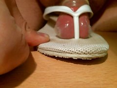 Fuck Cum my gf white summer beach flip flops with condom on