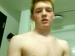 Beautiful Twink Cums