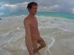 Str8 men jerk off in Cuba beach Playa